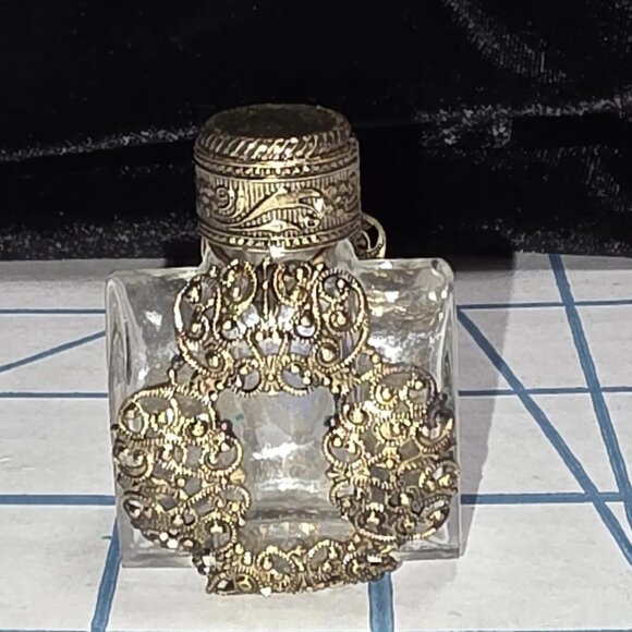 Czech Mini Perfume Glass Bottles w/Filigree Metal, Turquoise Stone Art Deco NWOT - Picture 2 of 5
